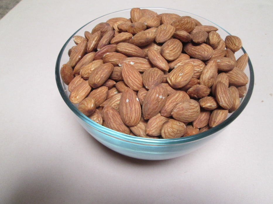 Raw Shelled Almonds, 25 lbs / case