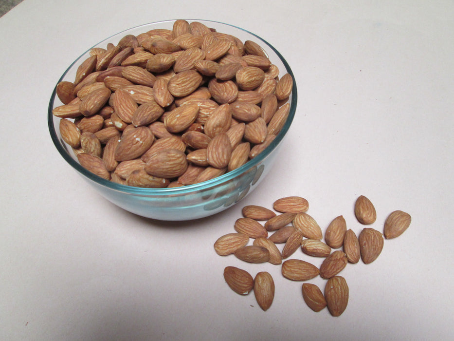Raw Shelled Almonds, 25 lbs / case