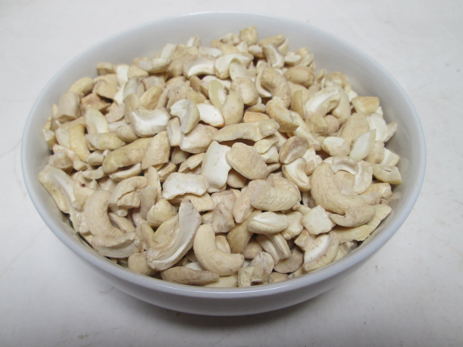 Raw Cashew Pieces, 25 lbs / case