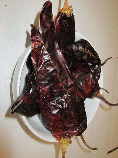 Dried Guajillo Chiles with stem, 25 lbs